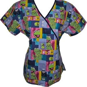 The Wonderful World Of Disney Muppets Kermit Short Sleeve Scrub Top